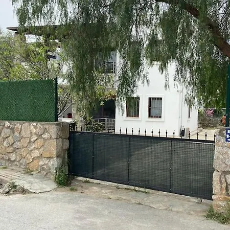 Two-bedroom Flat At Apartment Bodrum